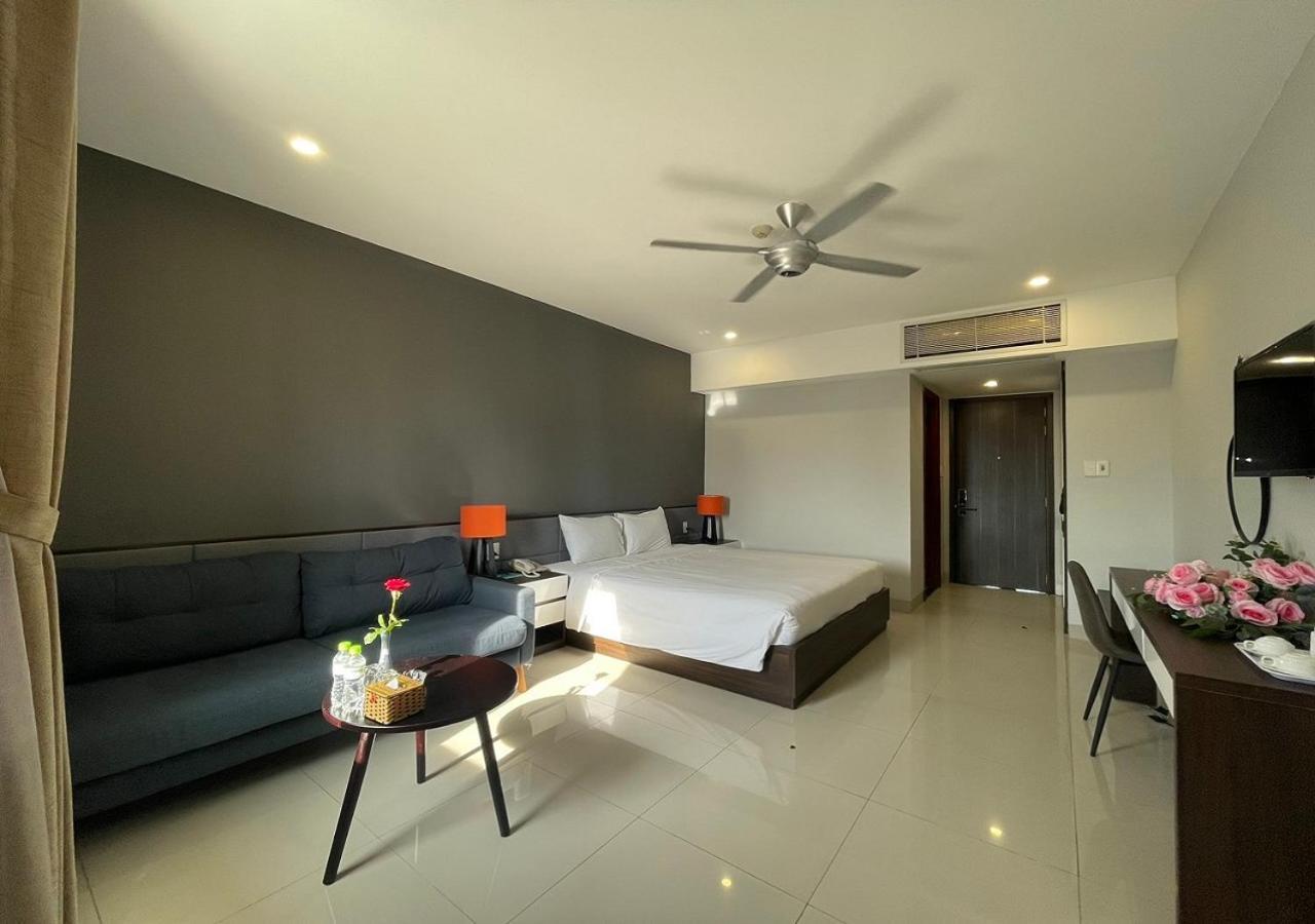 My Khe 2 Da Nang Seafront Hotel Экстерьер фото